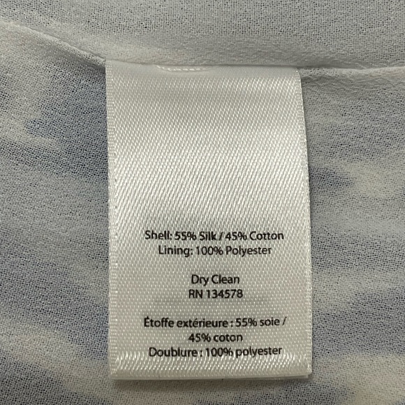 Vineyard Vines Nautical Zebra Print Pintuck Blouse in Royal Ocean S in EUC - Picture 8 of 9